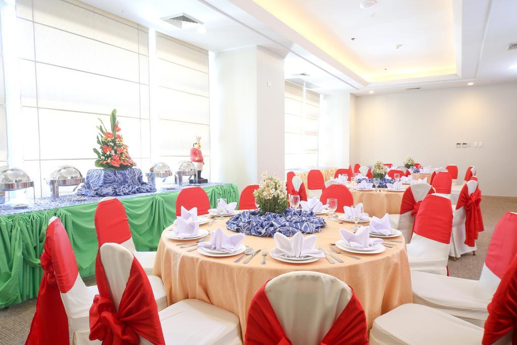 Infinity Tower Suites San Pedro Makati Eksteriør billede