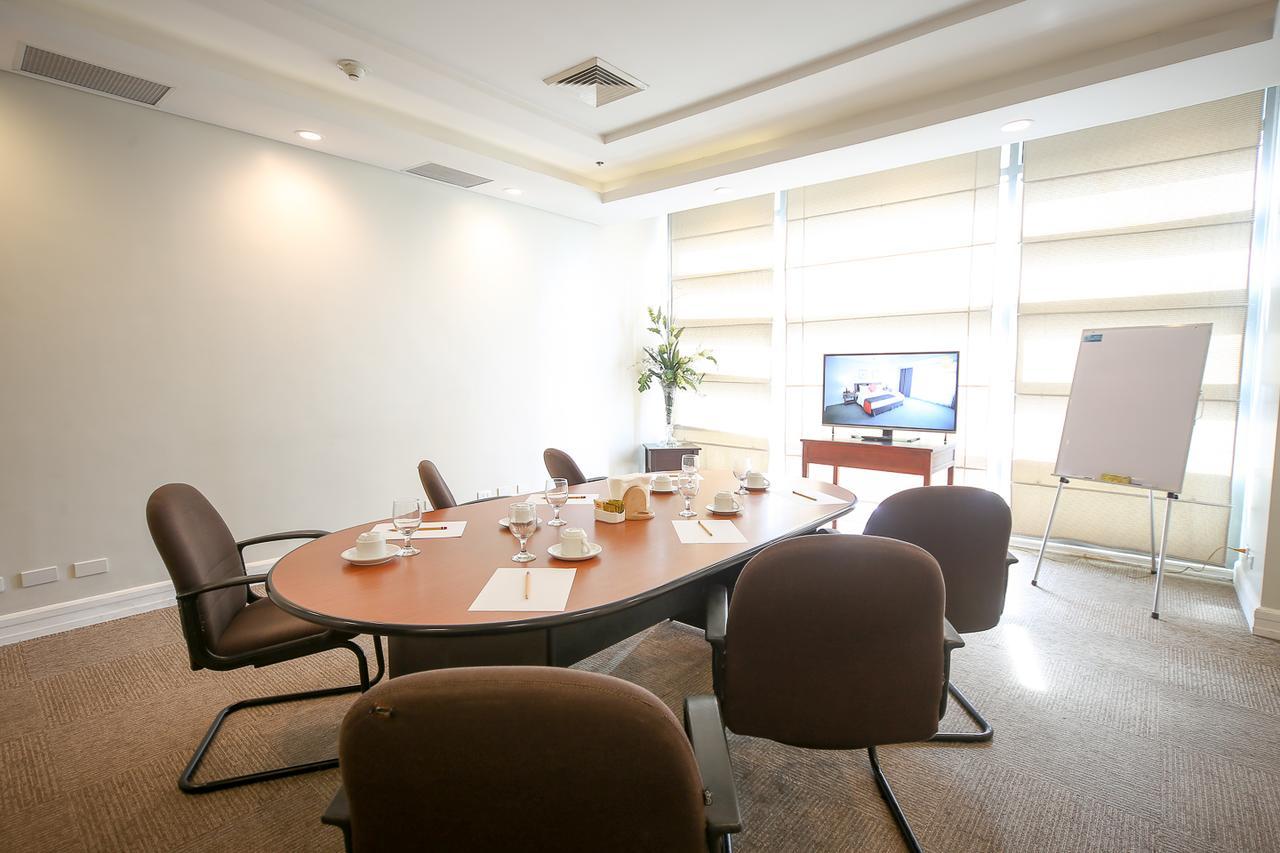 Infinity Tower Suites San Pedro Makati Eksteriør billede