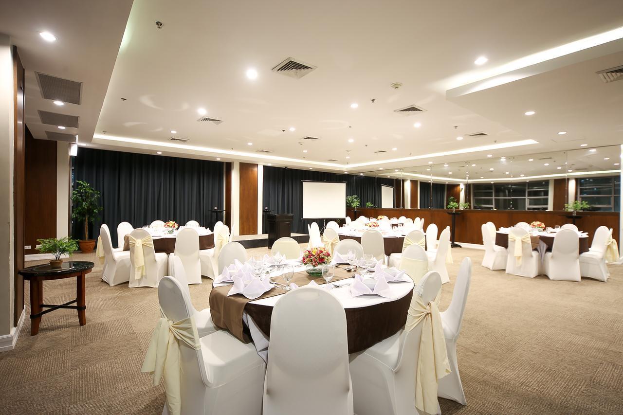 Infinity Tower Suites San Pedro Makati Eksteriør billede