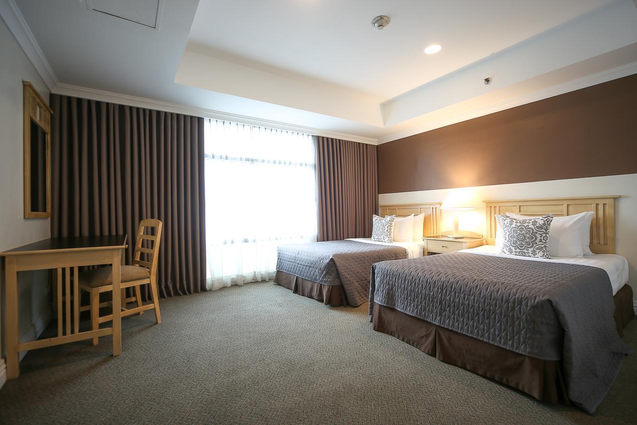 Infinity Tower Suites San Pedro Makati Eksteriør billede