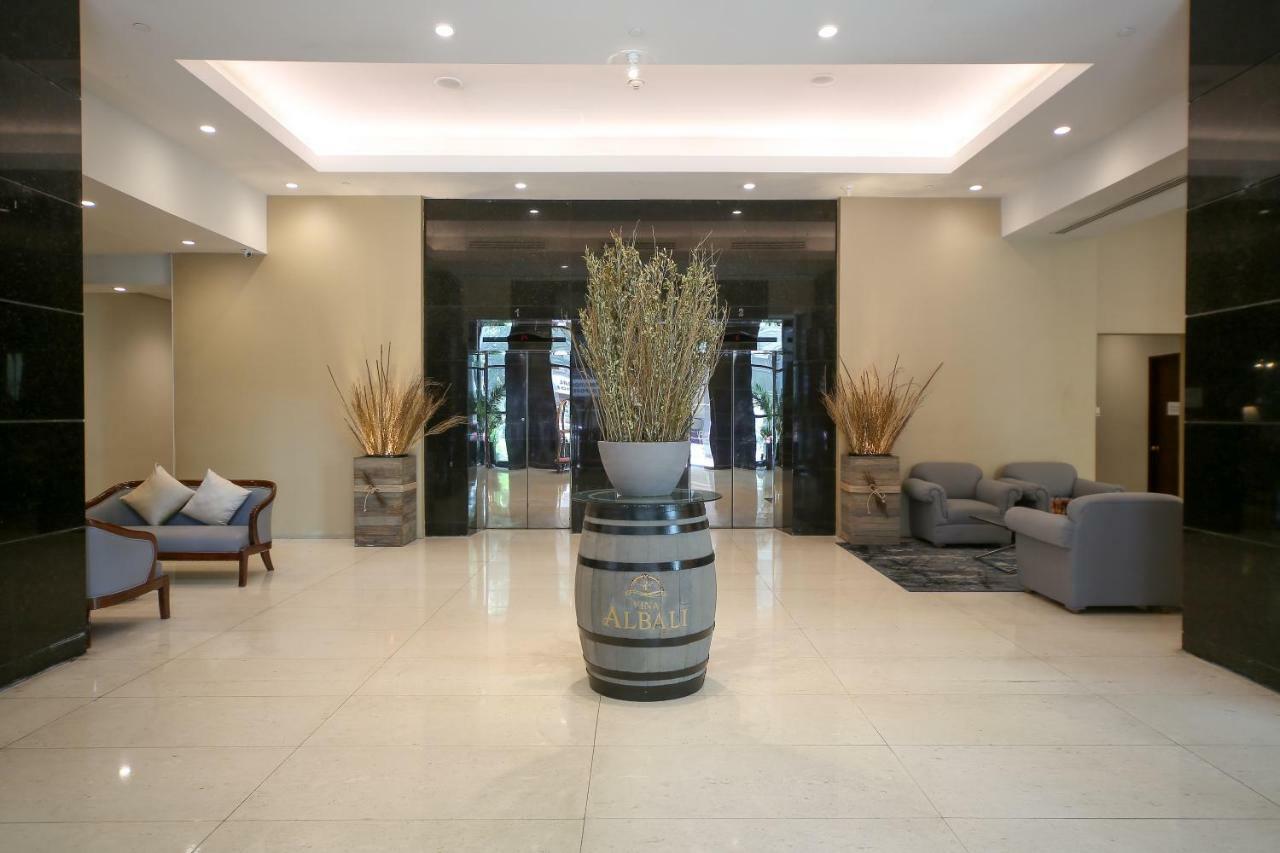 Infinity Tower Suites San Pedro Makati Eksteriør billede